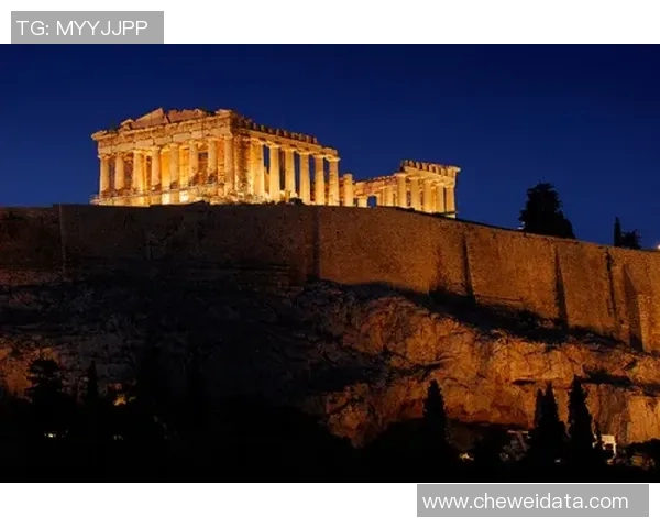 探索埃斯特旺的魅力与历史：一场文化与自然的完美融合之旅